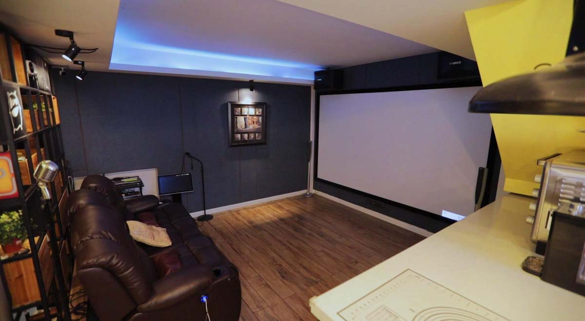 地下室影音區(qū)