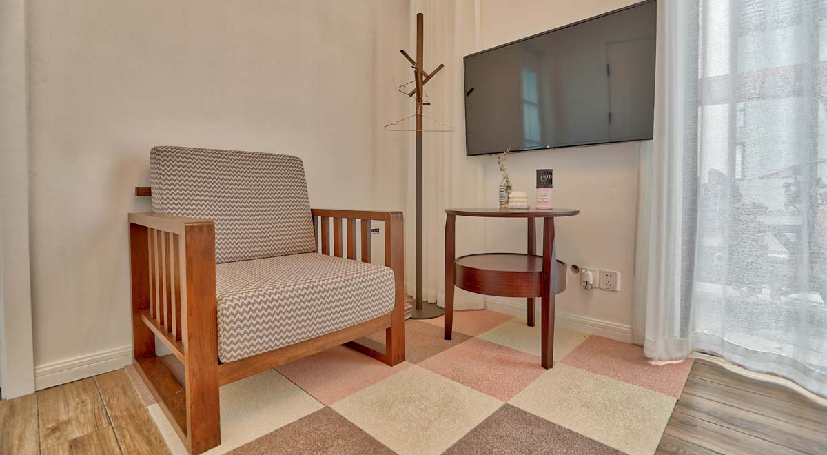 臥室一角實(shí)景效果圖