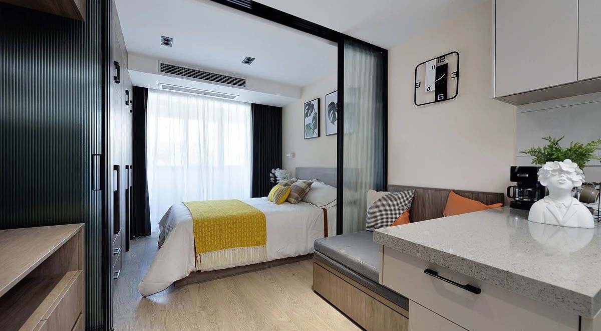 臥室實(shí)景效果圖.客廳視角