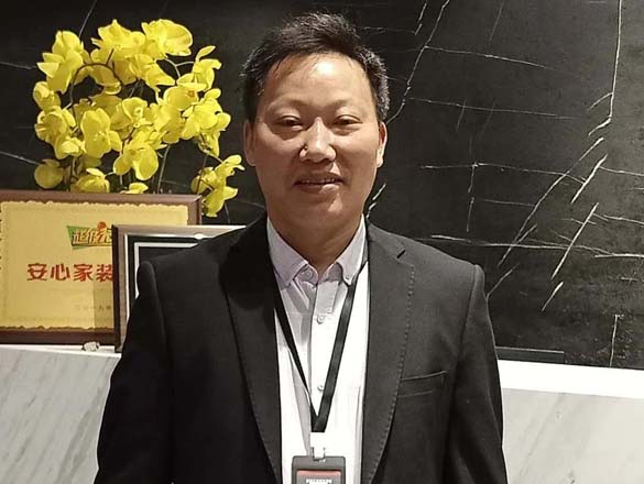 [人物專欄]極家精裝金牌項目經(jīng)理柏曉宏，用責(zé)任和愛澆灌每一個新家