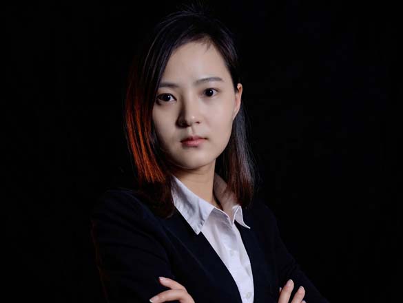 [人物訪談]畢秀林專欄：精致女孩、設(shè)計(jì)師、辣媽，我的三面人生